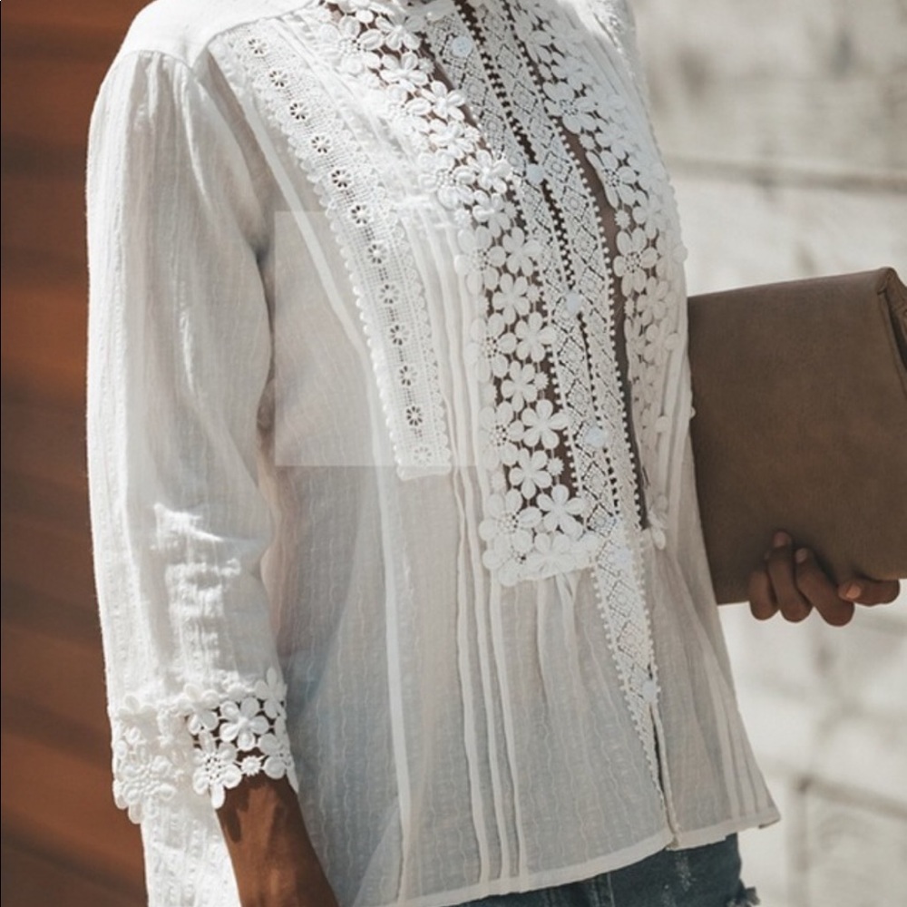 💃🏻Boho Floral Ruffle Button up lace top - Picture 4 of 14